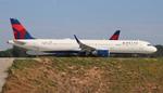 N358DN @ KATL - DAL A321 zx atl-pwm - by FloridaMetal