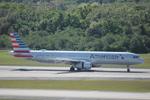 N917UY @ KTPA - American Flight 1402 arrives at Tampa International Airport following flight from Phoenix-Sky Harbor International Airport