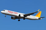TC-RBF @ LOWW - On final runway 29 during the day as runway 34 was unavailable due to maintenance - by Hotshot