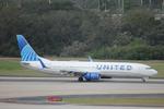 N66803 @ KTPA - United Flight 1128 arrives at Tampa International Airport following flight from Houston-Bush Intercontinental Airport - by Suncoast Spotter