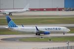 N66803 @ KTPA - United Flight taxis to the gate at Tampa International Airport following flight from Houston-Bush Intercontinental Airport - by Suncoast Spotter
