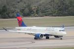 N118DU @ KTPA - Delta Flight 2706 arrives at Tampa International Airport following flight from Boston-Logan International Airport - by Suncoast Spotter