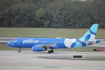 N629JB @ KTPA - JetBlue Flight 1447 taxis to gate at Tampa International Airport following flight from Westchester County Airport