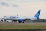 N79521 @ KRSW - United Flight 2293 arrives on Runway 6 at Southwest Florida International Airport following flight from Denver International Airport - by Suncoast Spotter