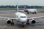D-ABZL @ EDDL - D-AEEE in the background - by MichaLueck