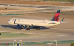 N504DZ @ KLAX - DAL A321N zx lax-mco - by FloridaMetal