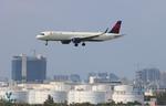N511DE @ KFLL - DAL A321N zx sea-fll - by FloridaMetal