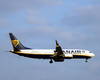 SP-RZL @ EKCH - SP-RZL landing rw 04L - by Erik Oxtorp