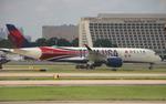 N521DN @ KATL - DAL A359 Team USA zx lax-atl - by FloridaMetal