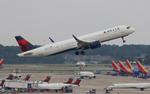 N516DA @ KATL - DAL A321N zx atl-pdx - by FloridaMetal