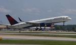 N548US @ KATL - DAL 752 zx atl-rdu - by FloridaMetal