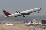 N546US @ KATL - DAL 752 zx atl-mke - by FloridaMetal