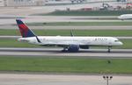 N553NW @ KATL - DAL 752 zx ord-atl - by FloridaMetal