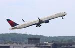 N588NW @ KATL - DAL 753 zx atl-sfo - by FloridaMetal