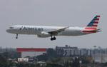 N587UW @ KFLL - AAL A321 zx clt-fll - by FloridaMetal