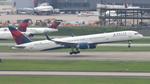 N595NW @ KATL - DAL 753 zx atl-san - by FloridaMetal