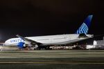 N2352U @ KSFO - SFO 2025 - by Clayton Eddy