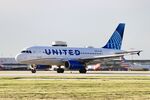 N803UA @ KORD - A319 United Airlines Airbus A319-131 N803UA departing 22L KORD - by Mark Kalfas