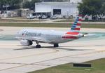 N604AW @ KFLL - AAL A320 zx fll-phl - by FloridaMetal