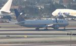 N647UA @ KLAX - UAL 763 oc zx ord-lax - by FloridaMetal