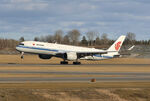 B-1083 @ ESSA - Rwy 01R - by wijken