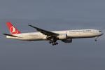 TC-JJR @ LOWW - Turkish Airlines 777-300