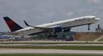 N658DL @ KATL - DAL 752 zx atl-fll - by FloridaMetal