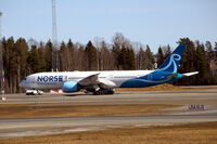 LN-LNO @ ENGM - LN-LNO in OSL - by Erik Oxtorp
