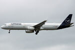D-AIRA @ EDDF - Landing - by micka2b