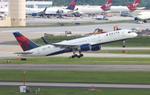 N669DN @ KATL - DAL 752 zx atl-msy - by FloridaMetal