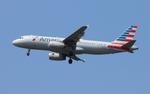 N661AW @ KORD - AAL A320 zx dca-ord - by FloridaMetal