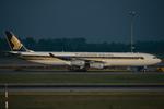 9V-SJI @ LOWW - Singapore Airlines A340-300 - by Andy Graf