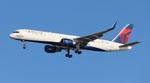 N694DL @ KTPA - DAL 752 zx atl-tpa - by FloridaMetal