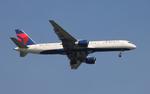 N679DA @ KMCO - DAL 752 zx atl-mco - by FloridaMetal