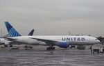 N793UA @ KEWR - Boeing 777-222 - by Mark Pasqualino