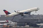 N687DL @ KATL - DAL 752 zx atl-ind - by FloridaMetal