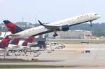 N695DL @ KATL - DAL 752 zx atl-ord - by FloridaMetal