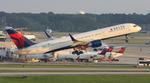 N685DA @ KATL - DAL 752 zx atl-mke - by FloridaMetal