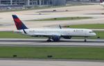 N690DL @ KATL - DAL 752 zx mci-atl - by FloridaMetal