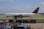 N697DL @ KATL - DAL 752 zx mco-atl - by FloridaMetal