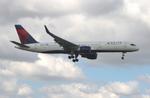 N693DL @ KMIA - DAL 752 zx atl-mia - by FloridaMetal