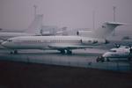 83-4616 @ LOWW - USAF 727-100