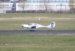 D-EHYL @ EDNY - Diamond DA-40TDI - by Mark Pasqualino