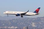 N723TW @ KLAX - DAL 752 zx bos-lax - by FloridaMetal