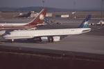 N728A @ LOWW - ARAMCO DC8-72