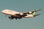 N405EV @ LOWW - Eva Air 747-400