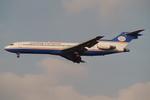 OY-SEZ @ LOWW - Sterling European 727-200
