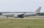 1300 @ ESSA - Rwy 19L - by wijken