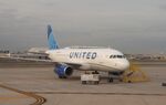 N894UA @ KEWR - Airbus A319-132 - by Mark Pasqualino