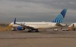 N12109 @ KEWR - Boeing 757-224 - by Mark Pasqualino